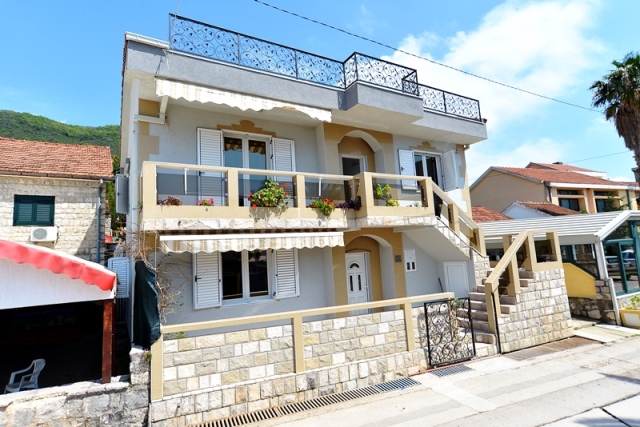 1431 Herceg Novi Kumbor House 9r 300m2