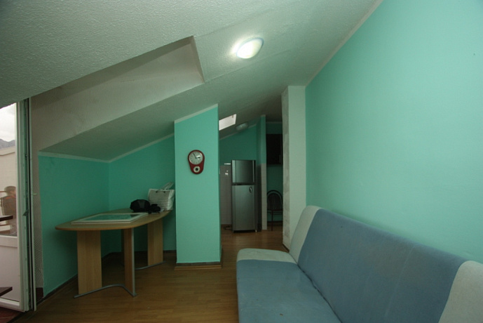 1074 Kotor  Apartment 1r 37m2