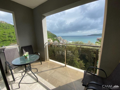 Светлая и уютная квартира площадью 65 м² в Рафаиловичах