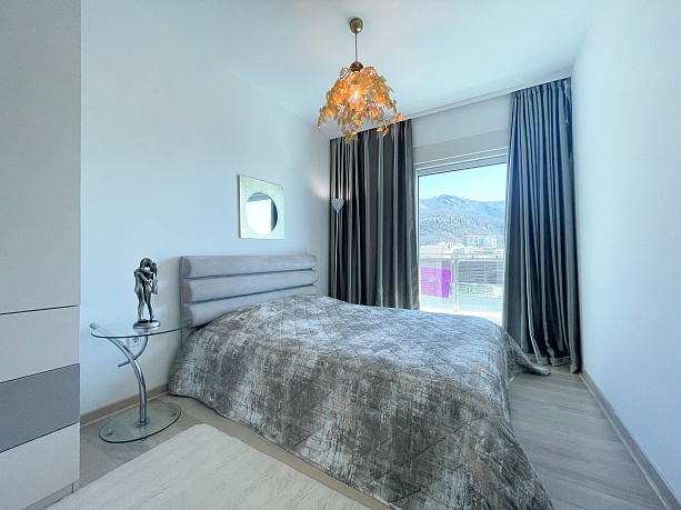 Светлая квартира в Бечичи с панорамным видом на море