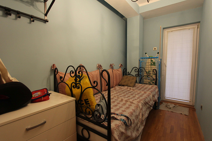 Двуспальная квартира в Будве с просторной террасой